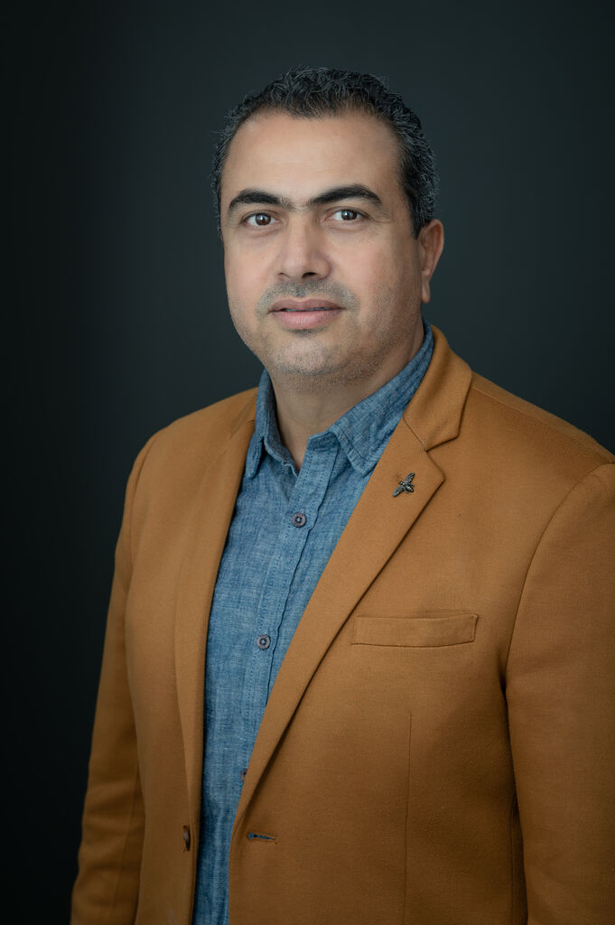 أ. عمرو دكم