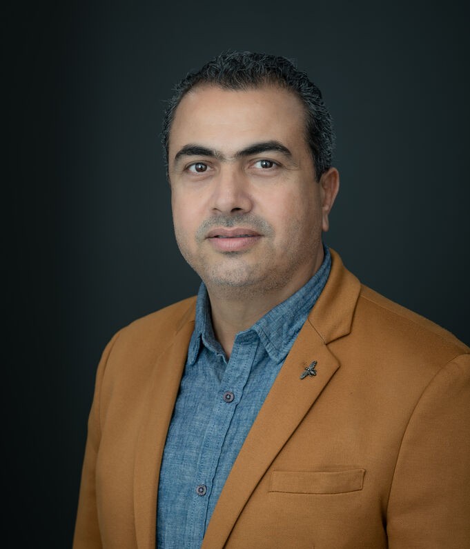 أ. عمرو دكم